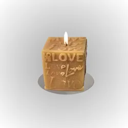 LOVE - נר ריחני מעוצב ניחוח וצבע בהתאמה אישית